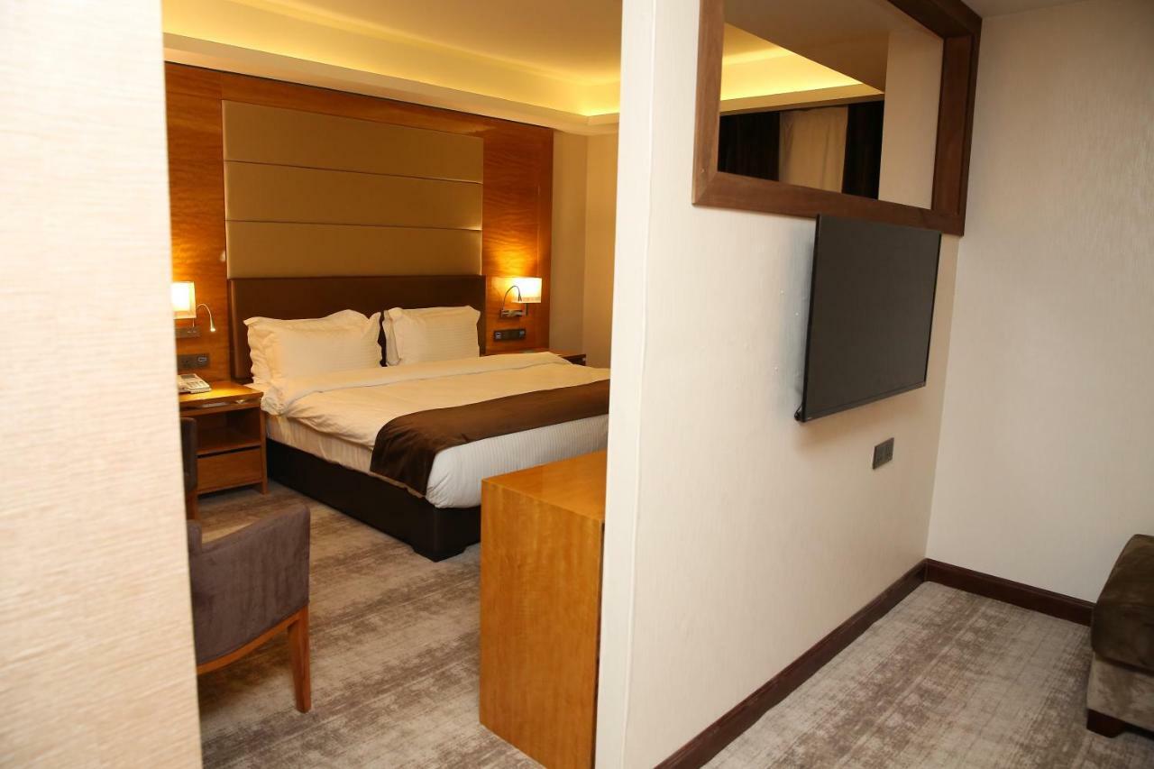 Gloria Hotel Amman Exterior photo